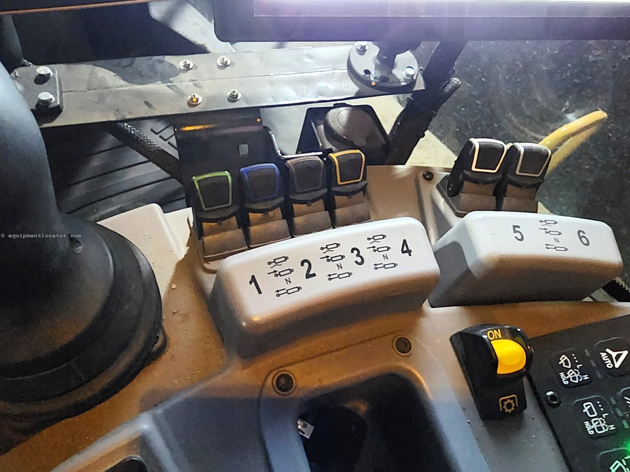 2022 Versatile 620 Image 10