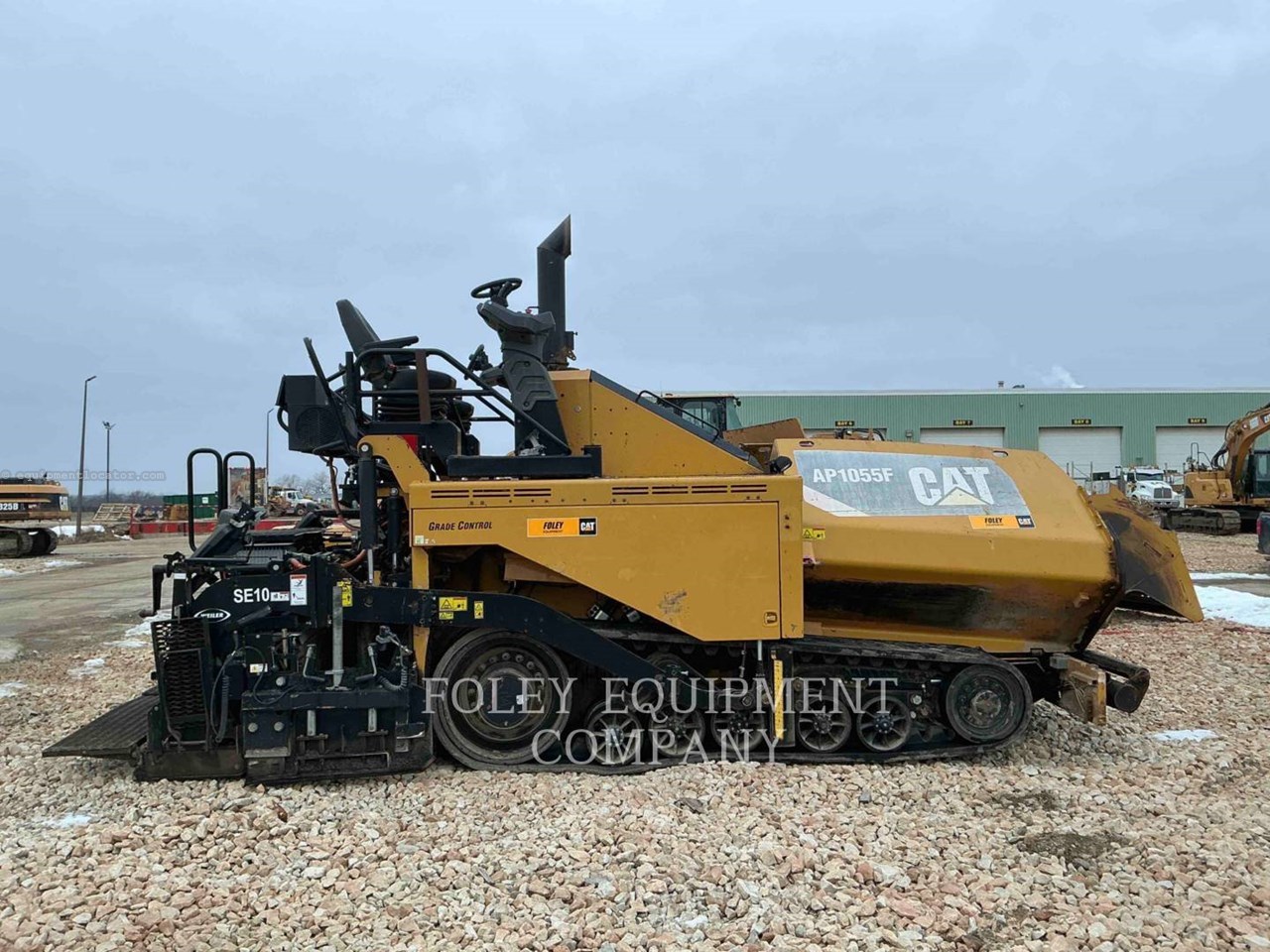 2016 Caterpillar AP1055F Image 10