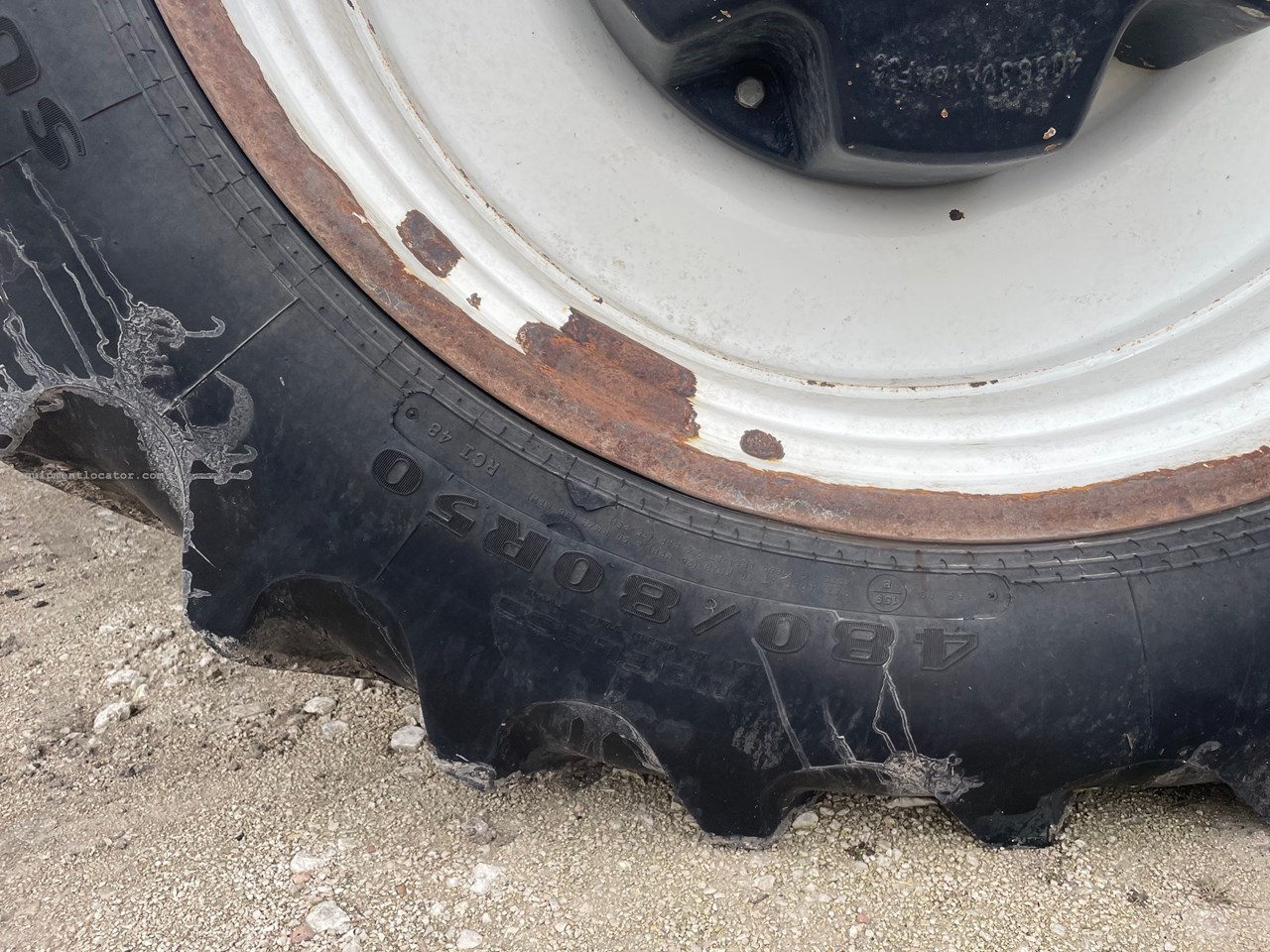 2013 New Holland T8.330 Image 10