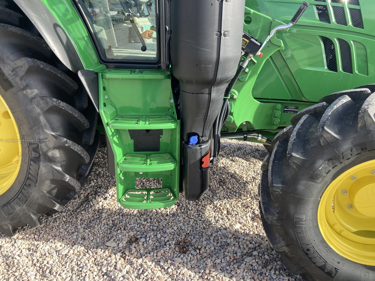 2025 John Deere 6140M Image 10