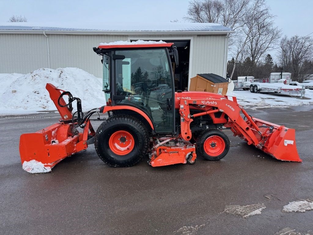 2022 Kubota LX Series LX2610HSDCC Image 5