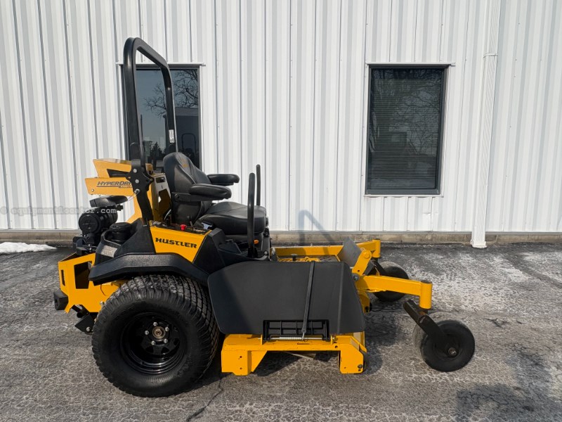 2023 Hustler Hyperdrive Image 4