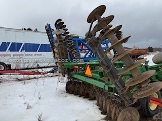 2003 John Deere 637 Image 10