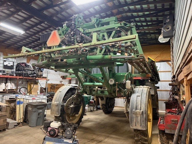 2018 John Deere R4038 Image 8