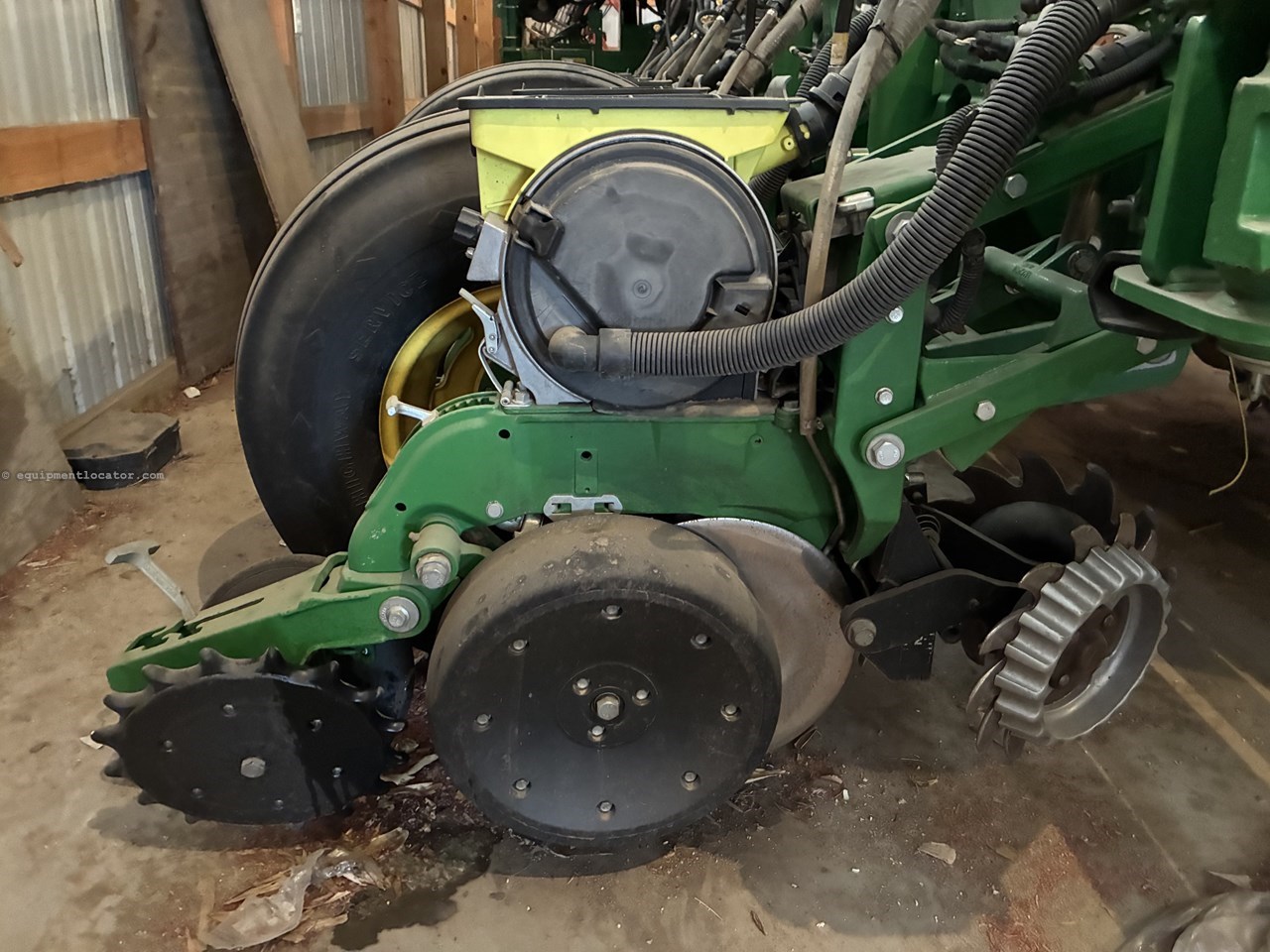 2017 John Deere 1775NT Image 48
