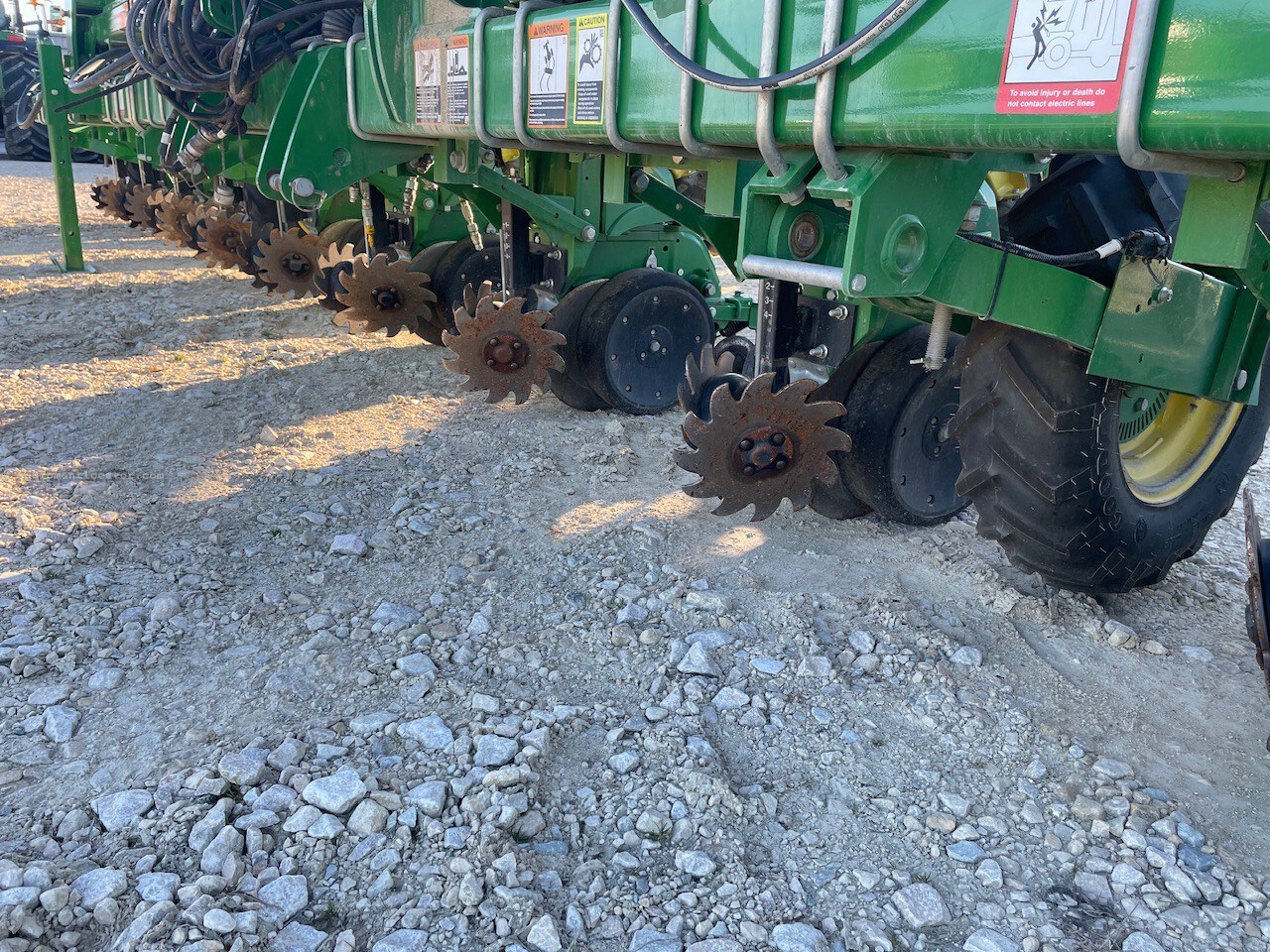 2021 John Deere 1725 CCS Image 10