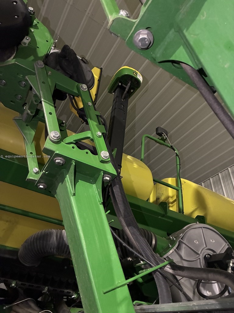 2016 John Deere 1795 Image 15