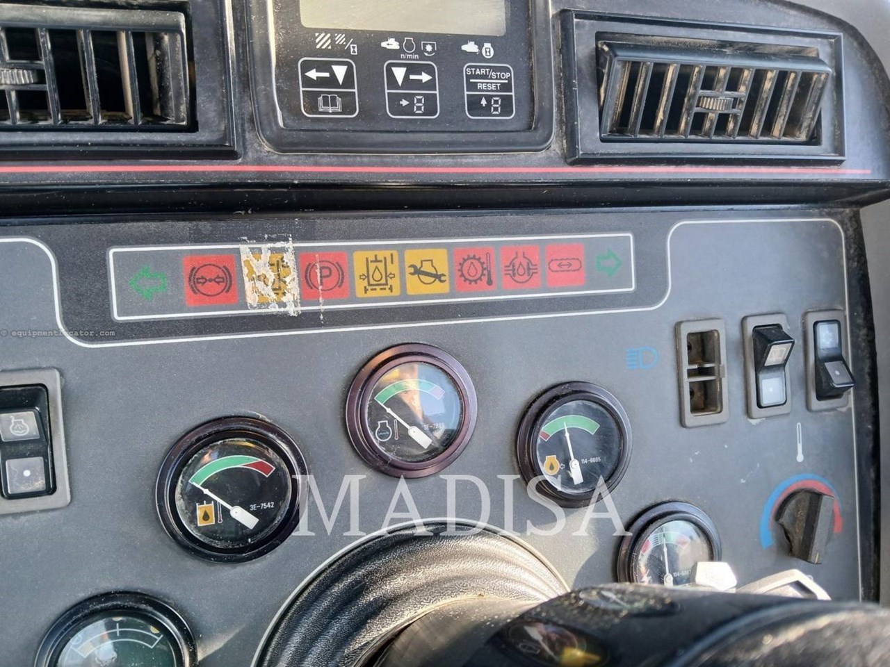 1998 Caterpillar 75E Image 13