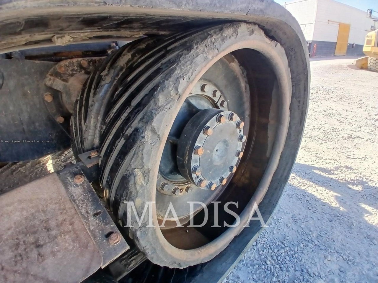 1998 Caterpillar 75E Image 18