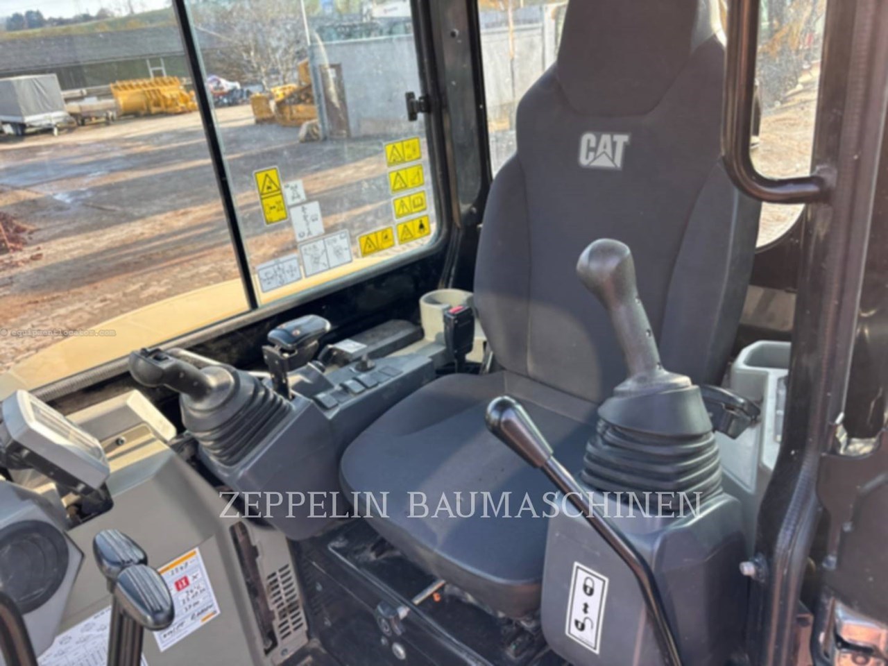 2019 Caterpillar 303.5ECR Image 11