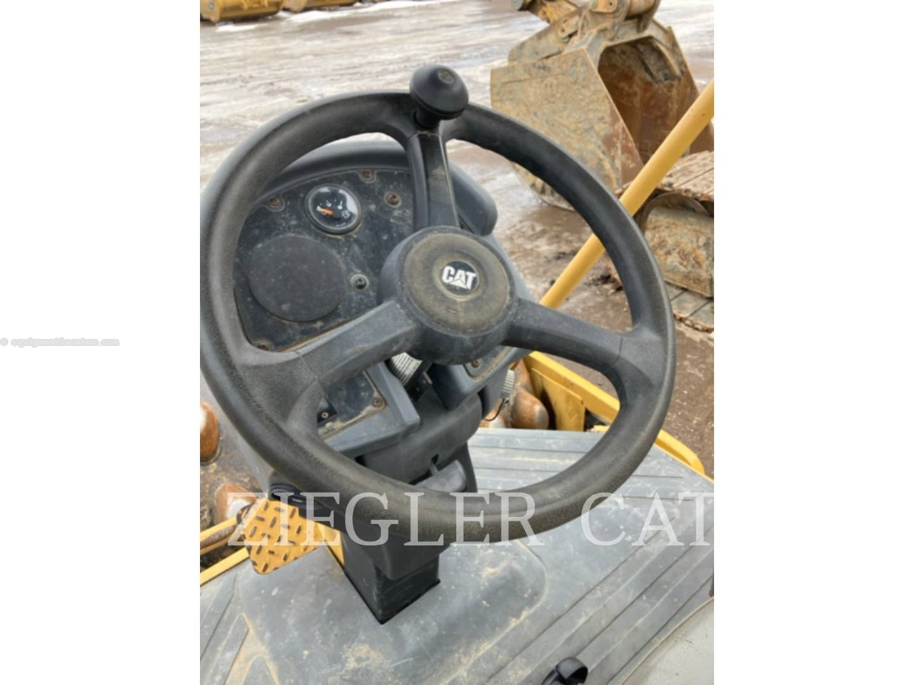 2006 Caterpillar CP563E Image 10