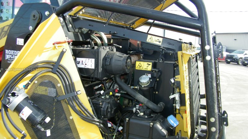 2022 ASV RT135F Image 10