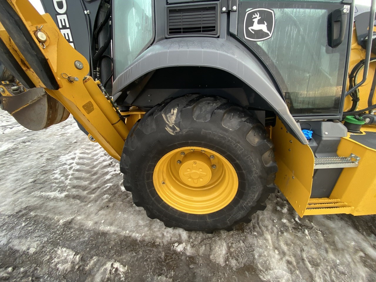 2024 John Deere 320 P Image 10