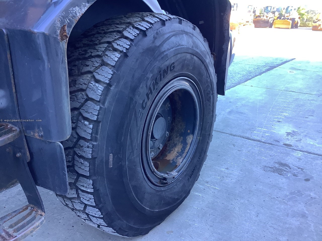 2019 Case 721G Image 10