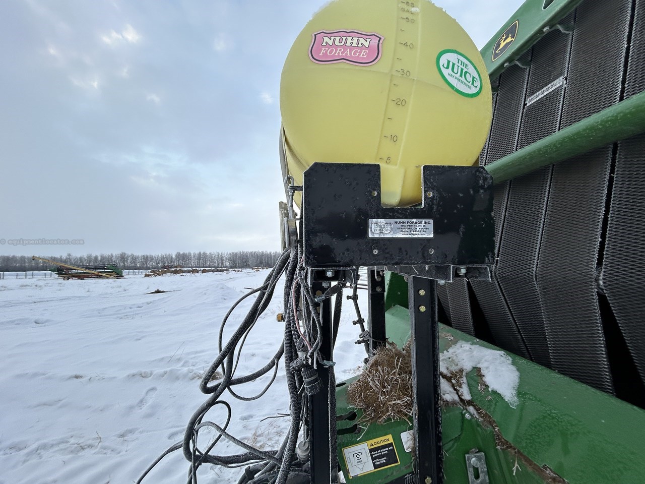 2021 John Deere 560M Image 10