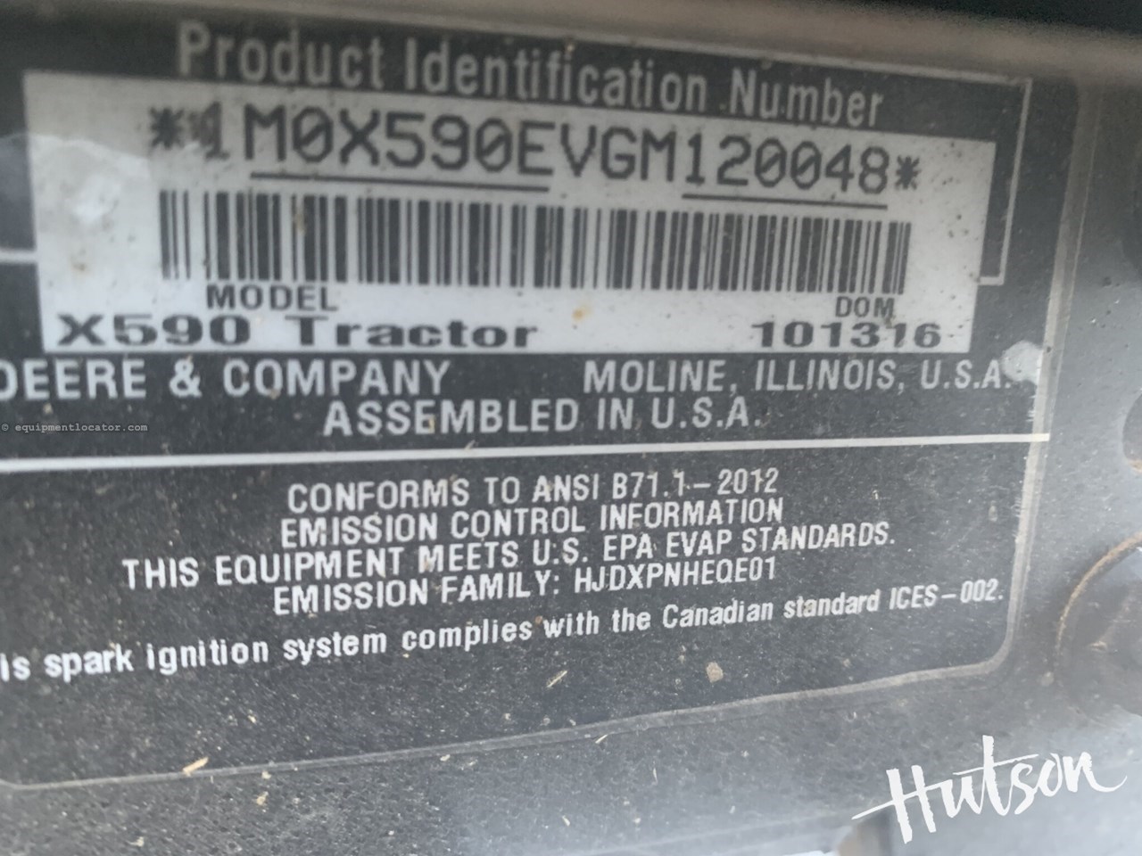 2016 John Deere X590 Image 10