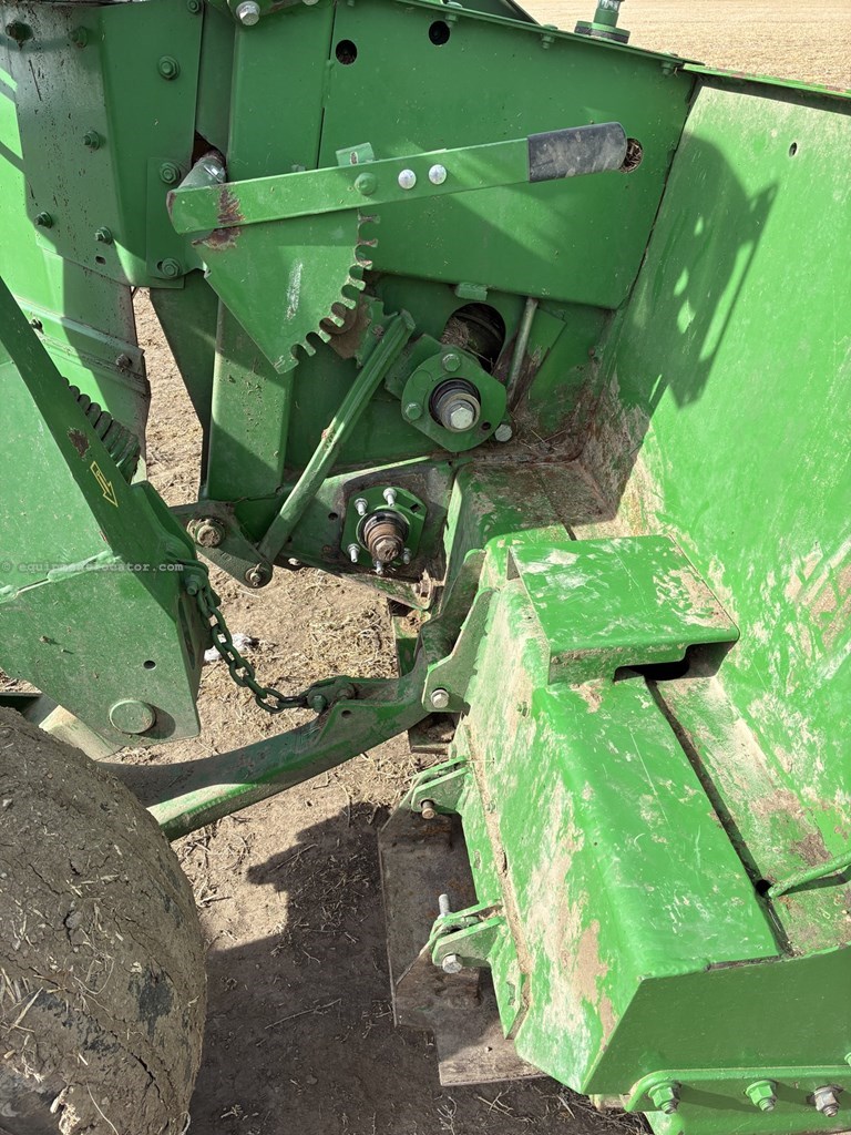 2011 John Deere 956 Image 10