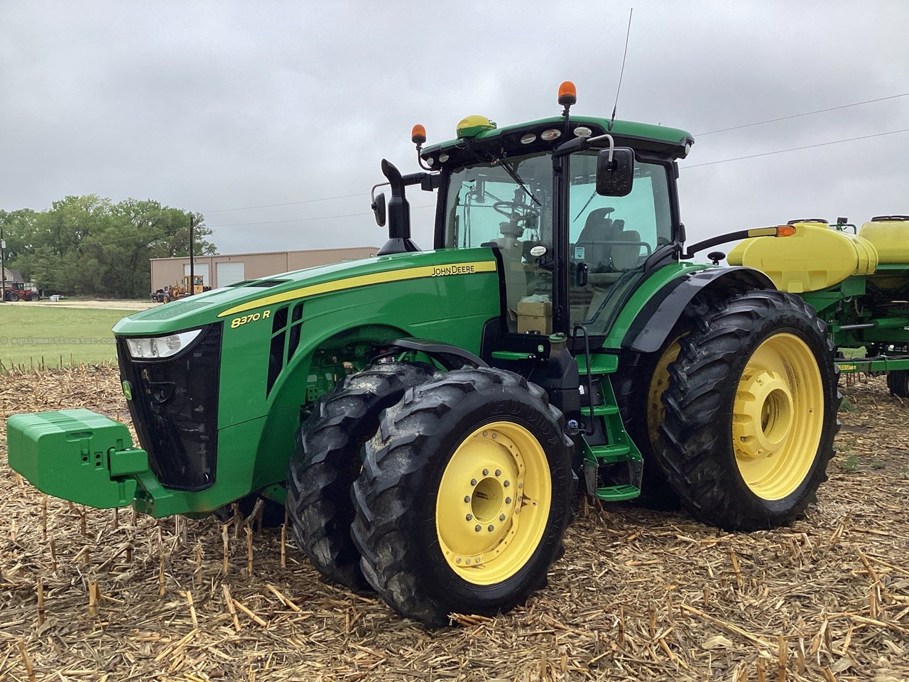 2015 John Deere 8370R Image 10