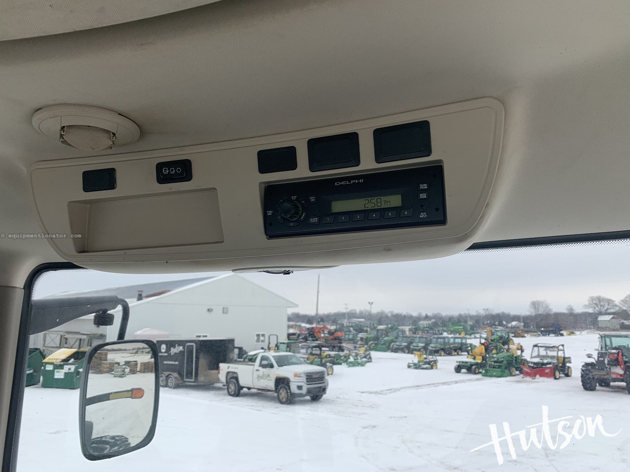 2010 John Deere 8270R Image 10