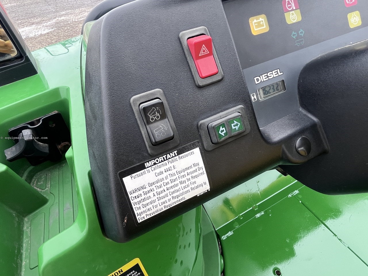 2012 John Deere TH 6X4 D Image 10