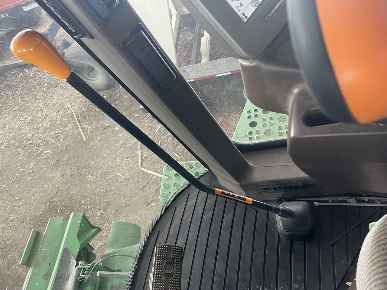 2011 John Deere 9570 STS Image 10