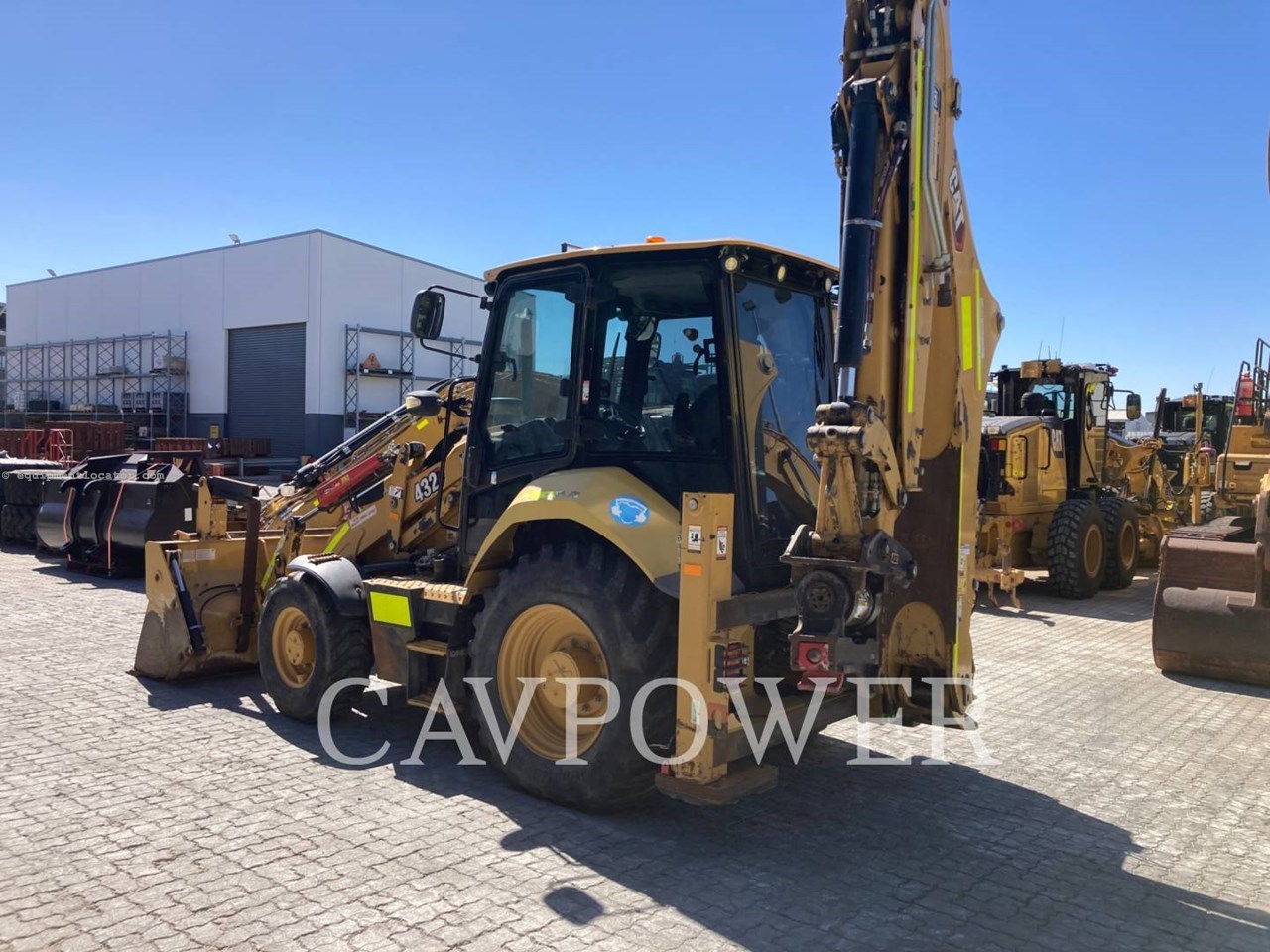 2022 Caterpillar 432-07LRC Image 4