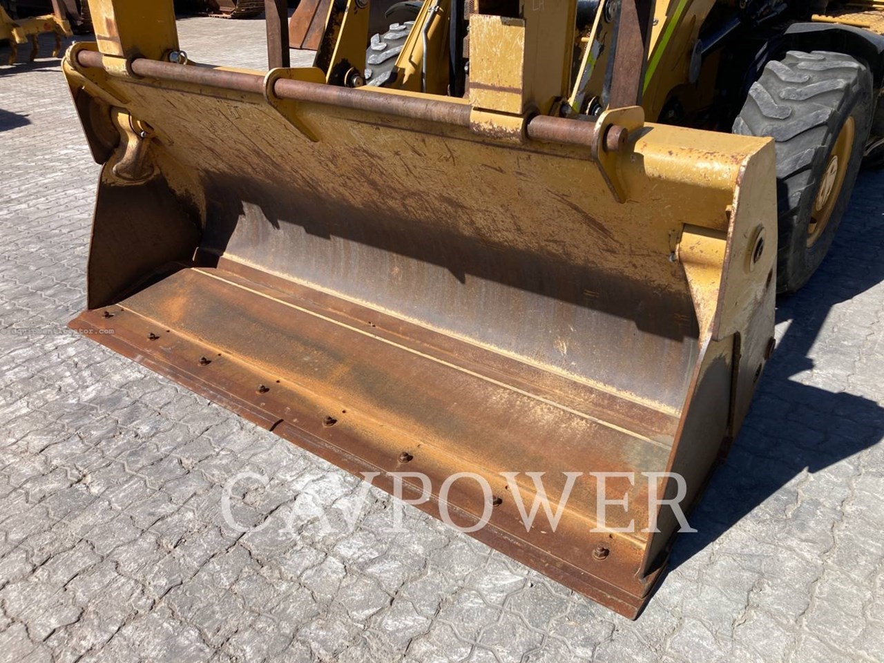 2022 Caterpillar 432-07LRC Image 10