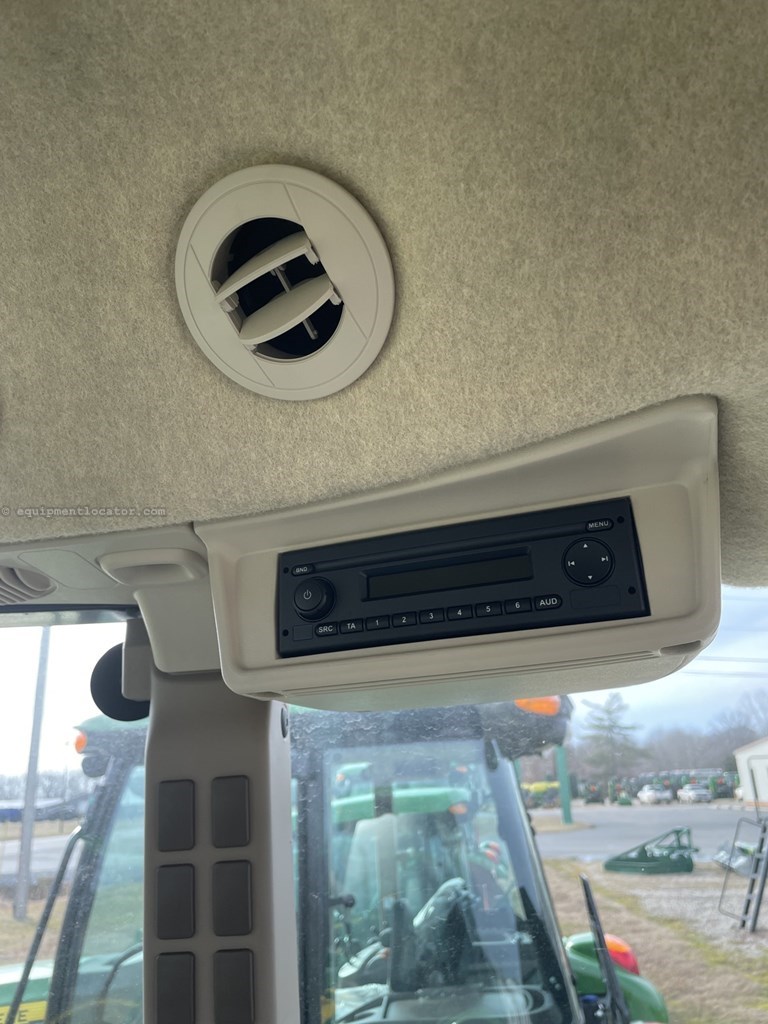 2025 John Deere 5090E Image 10