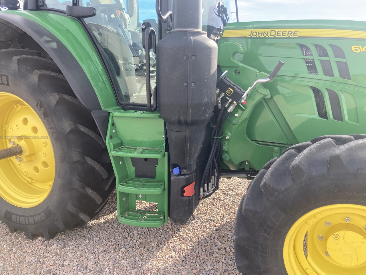 2025 John Deere 6140M Image 10