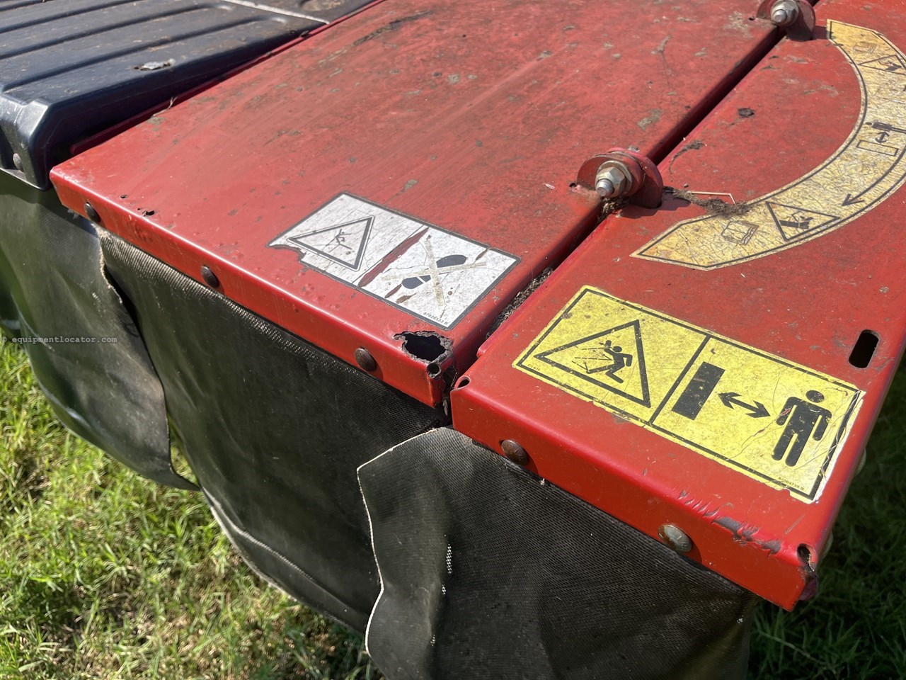 2017 New Holland 313 Image 10