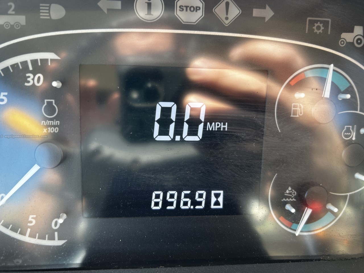 2017 John Deere 5100E Image 10