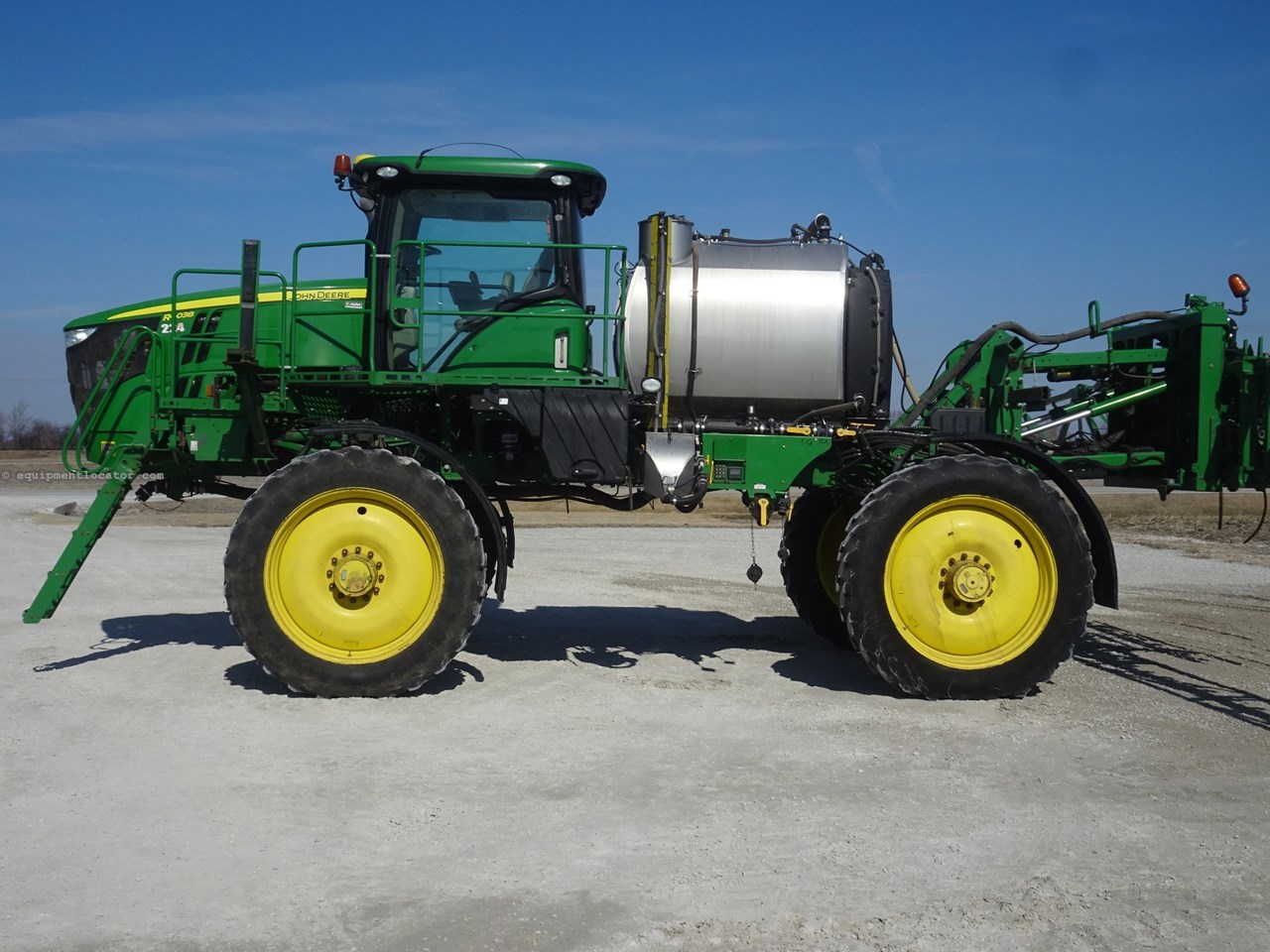 2015 John Deere R4038 Image 10