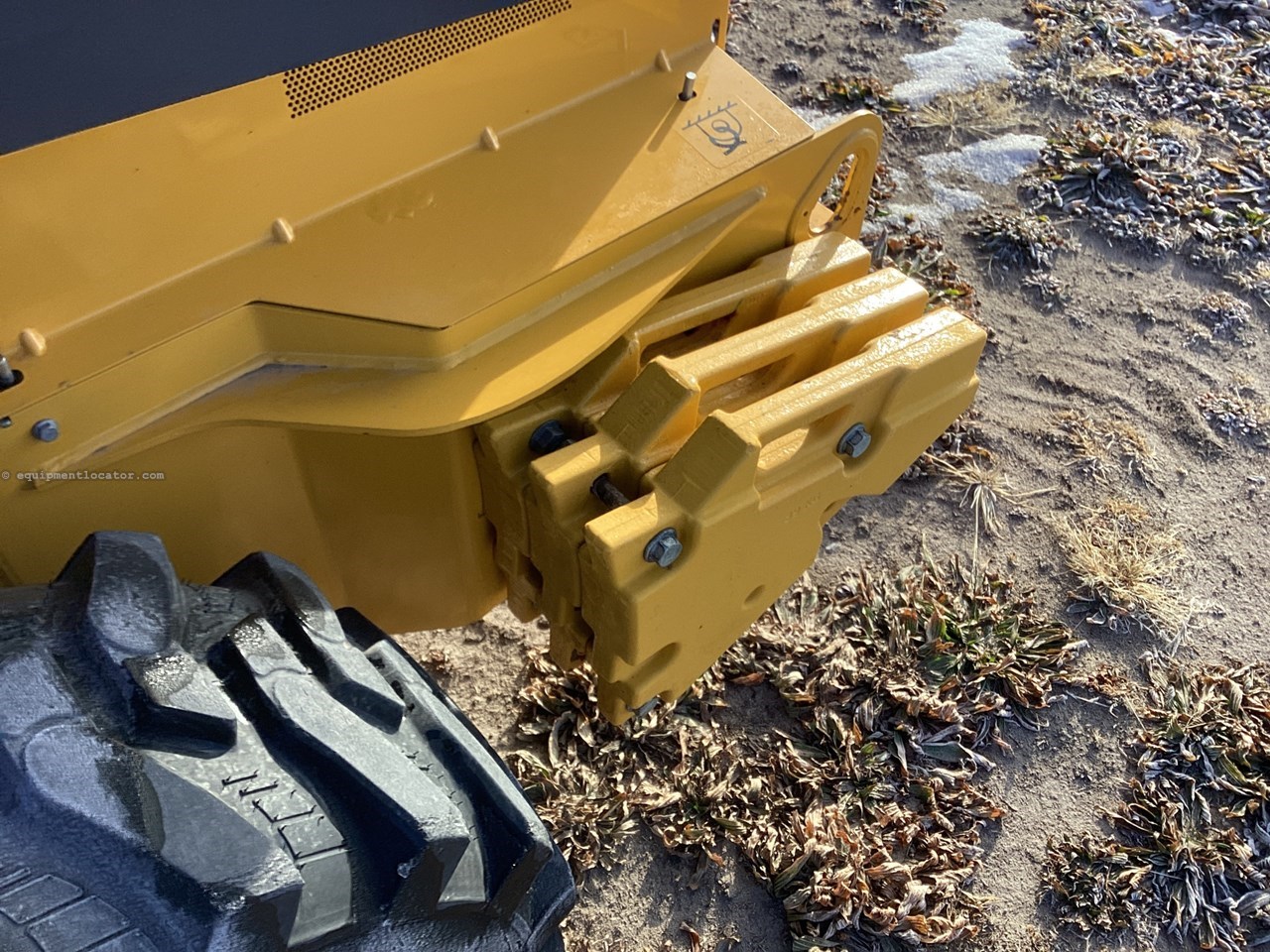 2023 John Deere 320G Image 10