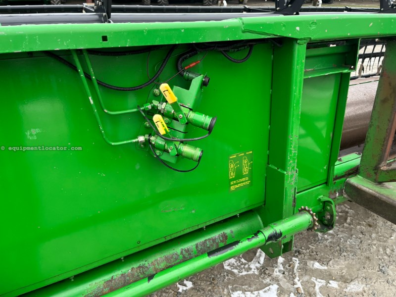 1998 John Deere 920 Image 10