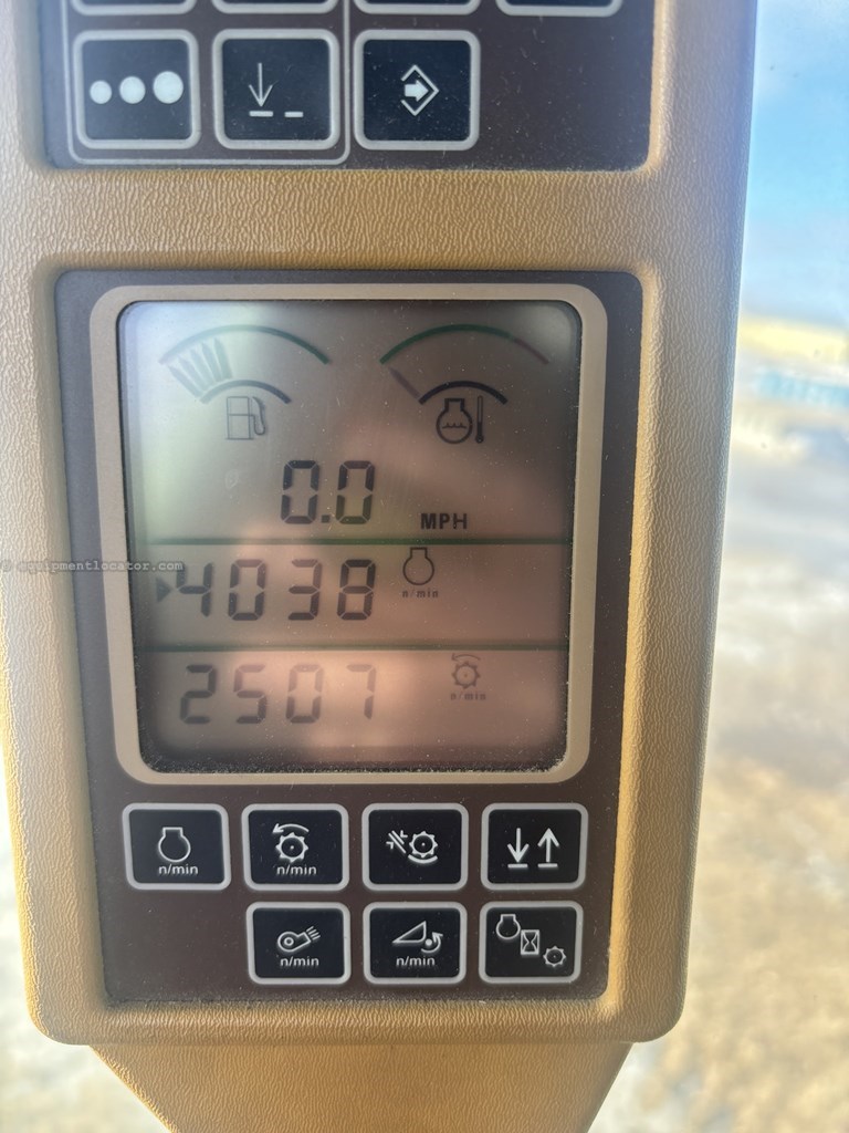 2001 John Deere 9550 Image 10