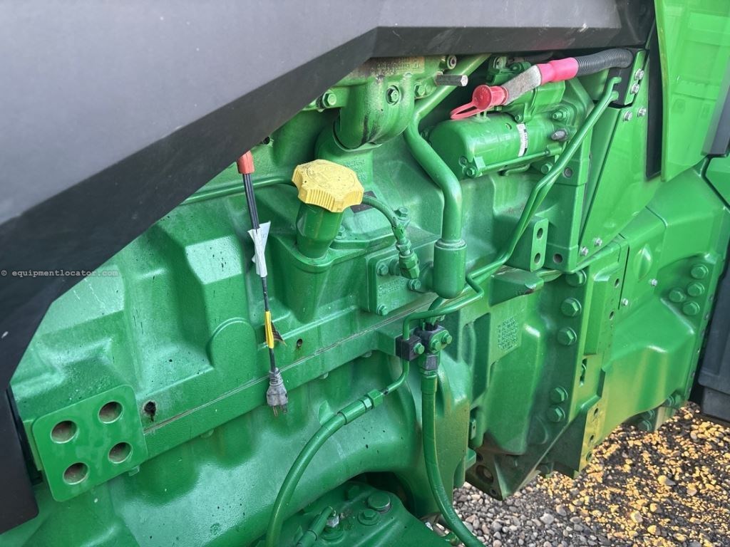 2022 John Deere 8R 340 Image 10