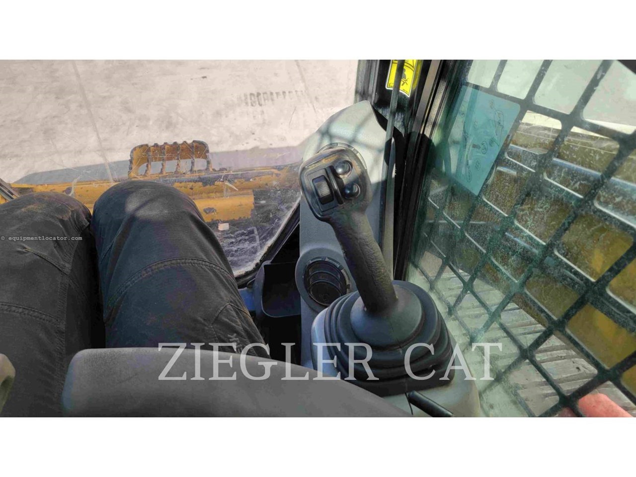 2011 Caterpillar 287C Image 10