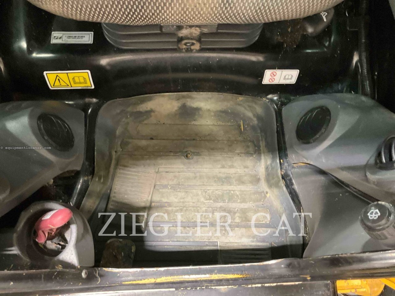 2023 Caterpillar 232D3 Image 10