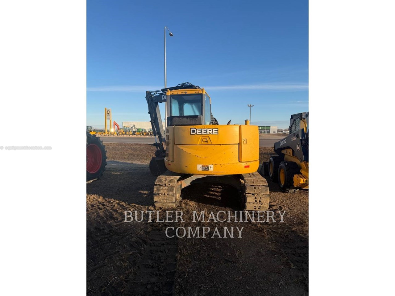 2011 John Deere 85D Image 4