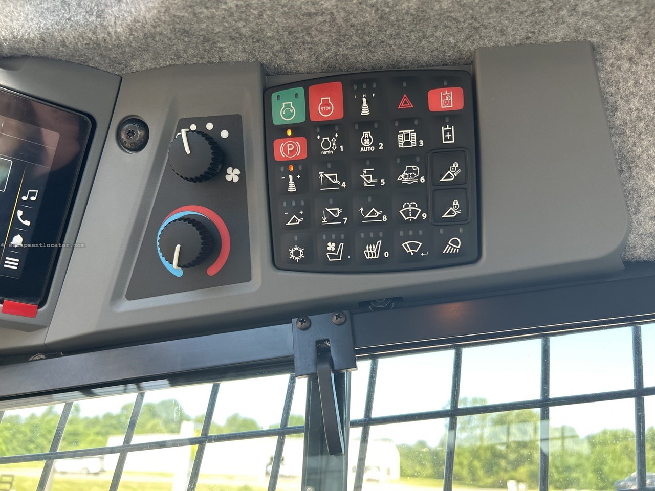 2025 John Deere 335 P Image 10