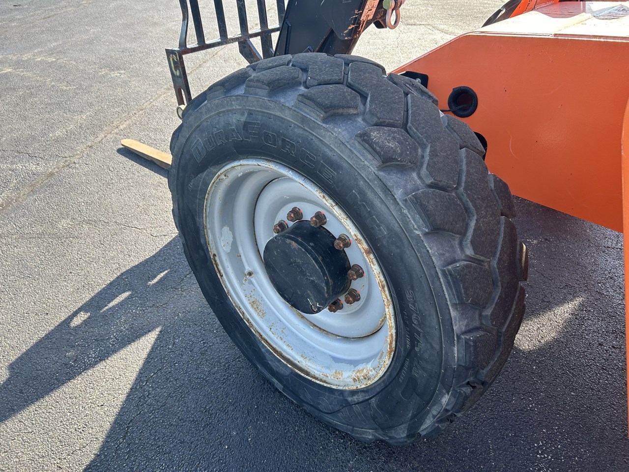 2017 Sky Trak 6036 Image 10