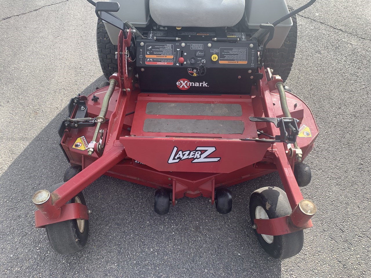 Exmark LAZER Z Image 10