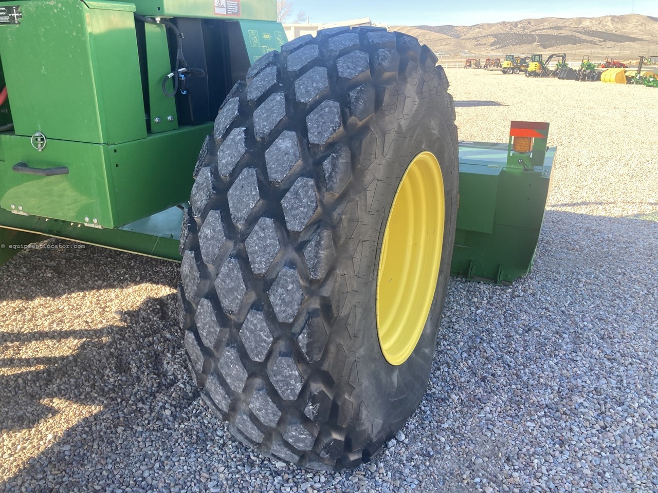 2023 John Deere W260R Image 10