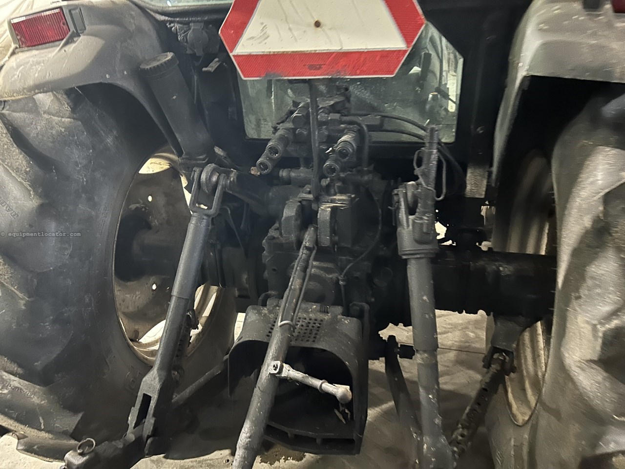 2004 New Holland TN75SA Image 10