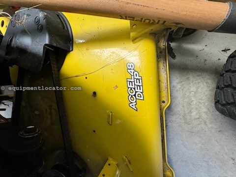 2019 John Deere X380 Image 3