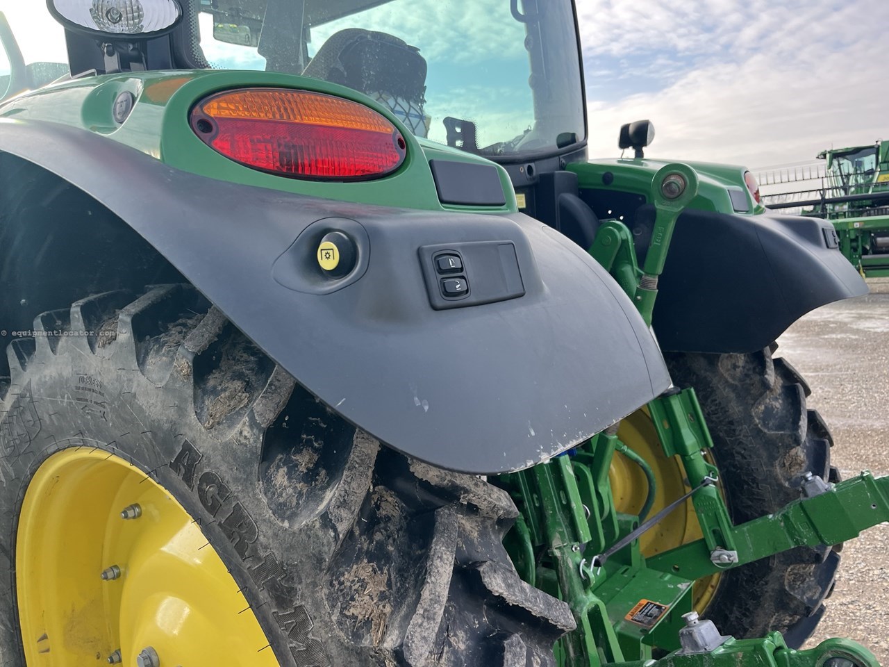 2025 John Deere 6R 130 Image 10