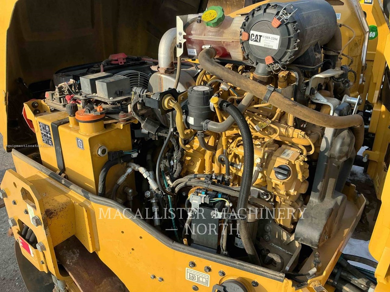 2022 Caterpillar CB2.7 Image 10