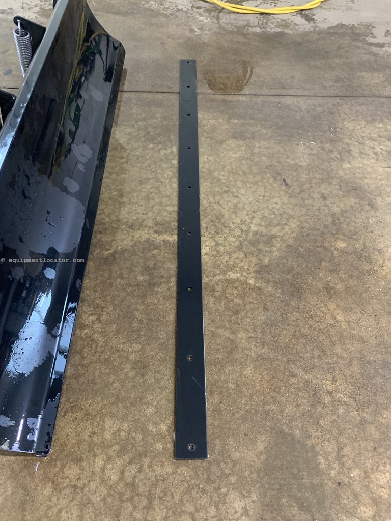 2018 John Deere 72" STRAIGHT BLADE Image 10