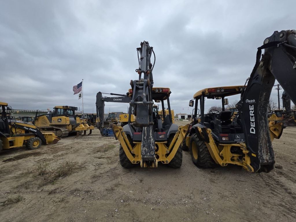 2023 John Deere 310L Image 4