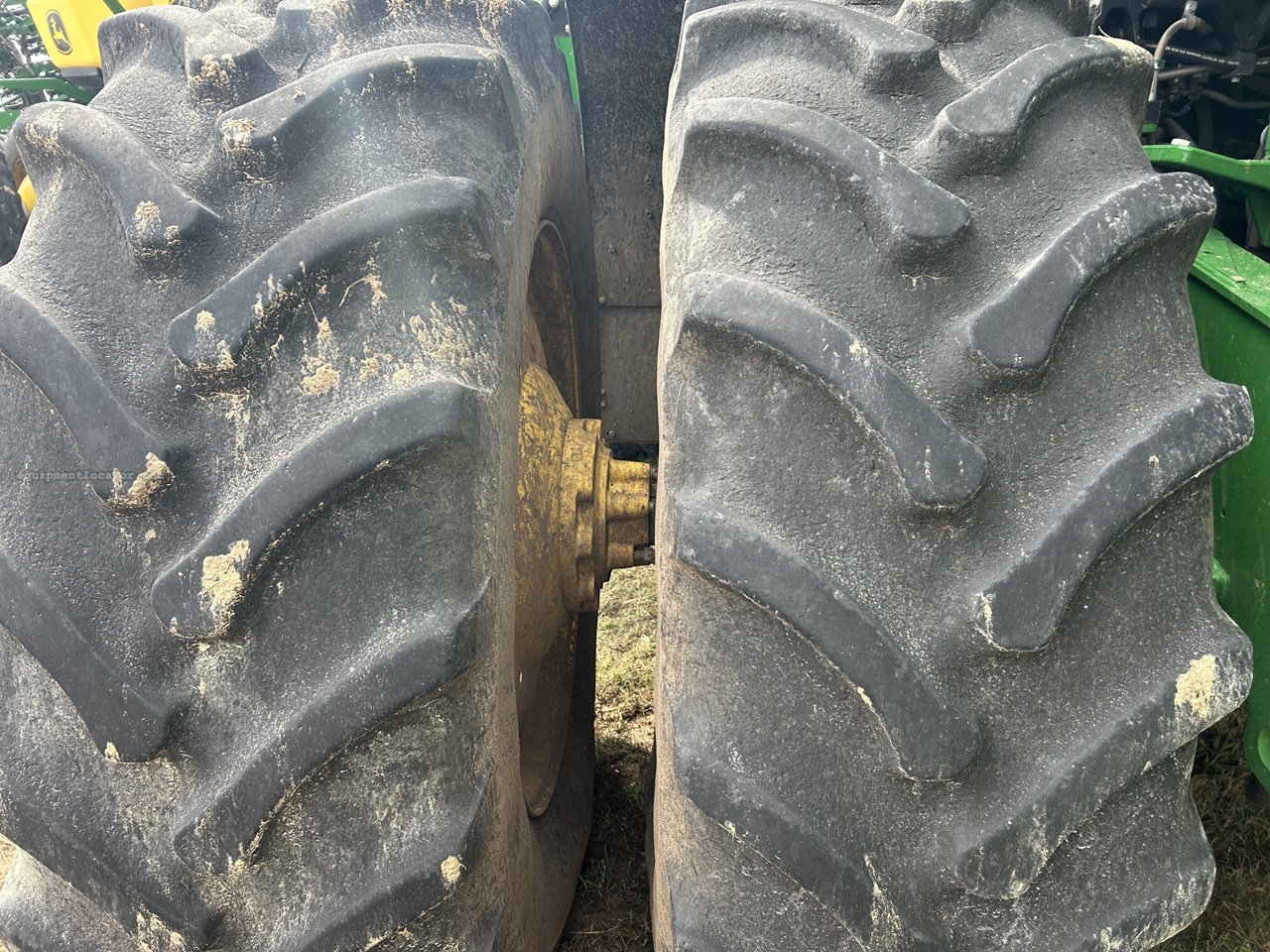 2016 John Deere 9370R Image 10